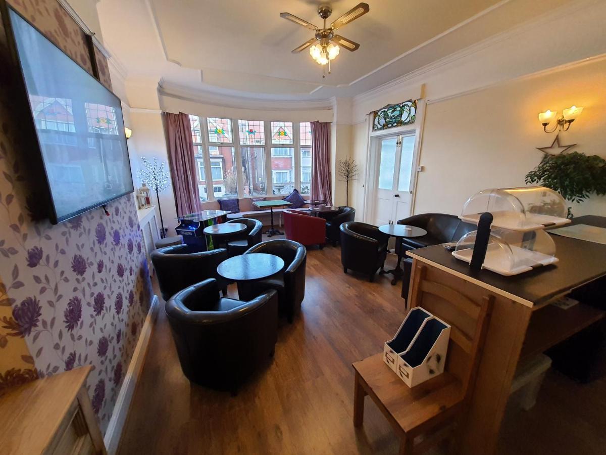 スケッグネス Caxton House Bed & Breakfast エクステリア 写真