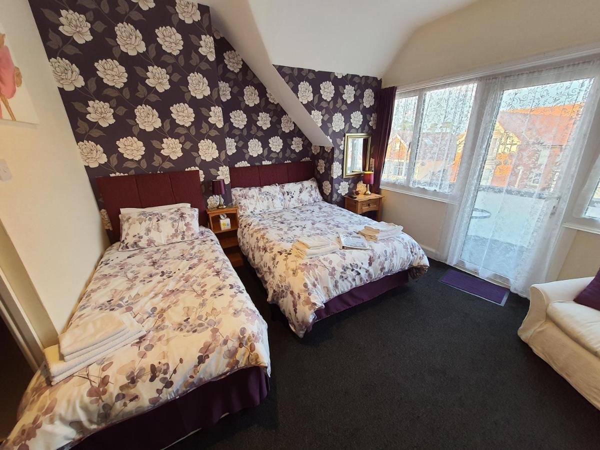 スケッグネス Caxton House Bed & Breakfast エクステリア 写真