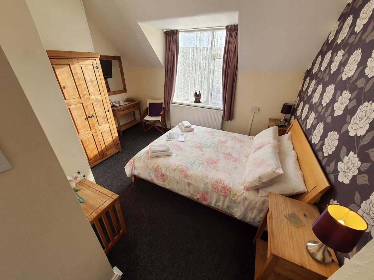 スケッグネス Caxton House Bed & Breakfast エクステリア 写真